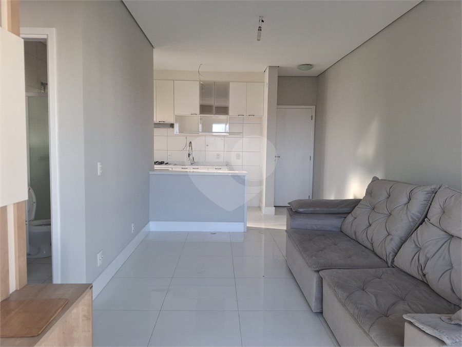 Apartamento à venda com 2 quartos, sendo 1 suíte,  em Vila Suissa, Mogi das Cruzes, SP