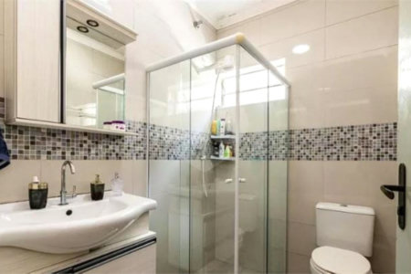 Sobrado à venda com 4 quartos, sendo 1 suíte,  em Vila Dalila, São Paulo, SP