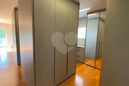 Casa à venda com 4 suítes no condomínio Portal Horizonte, Bragança Paulista - SP