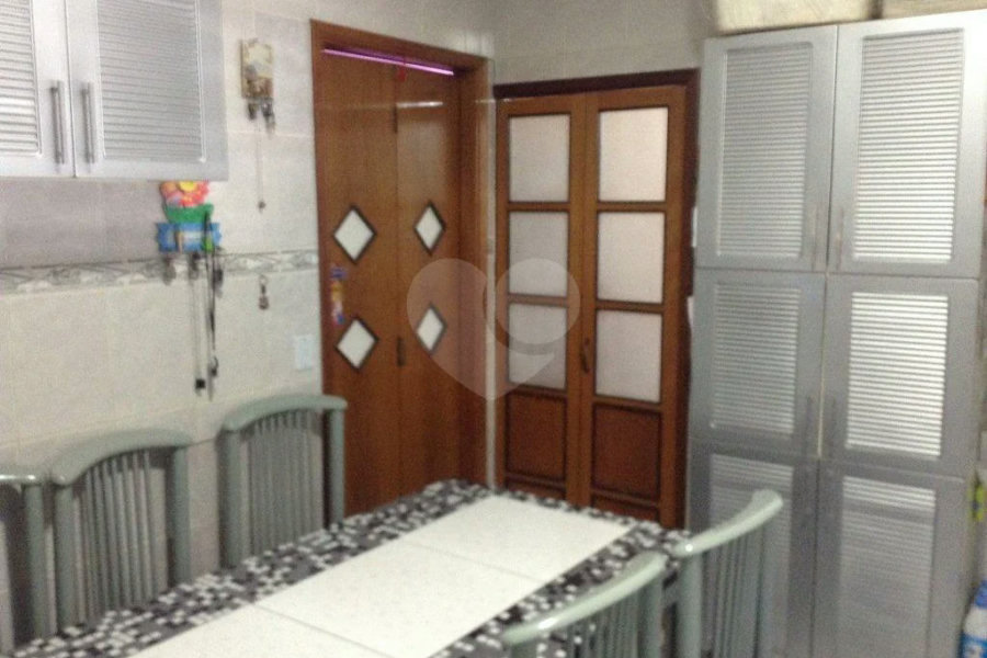 Sobrado à venda com 3 quartos, sendo 1 suíte, em Vila Nova Cachoeirinha, São Paulo, SP