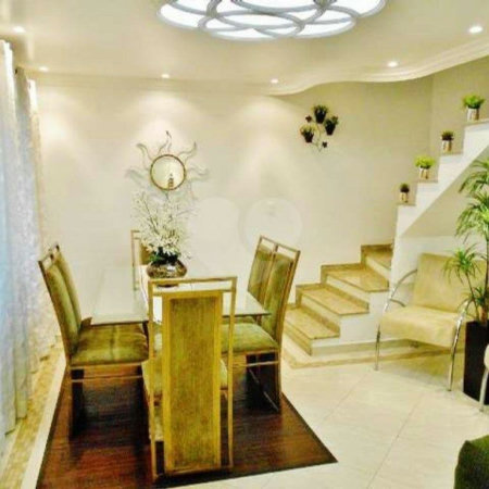 Casa à venda com 3 quartos, sendo 1 suíte, no condomínio Villaggio Di Firenze, São Paulo - SP