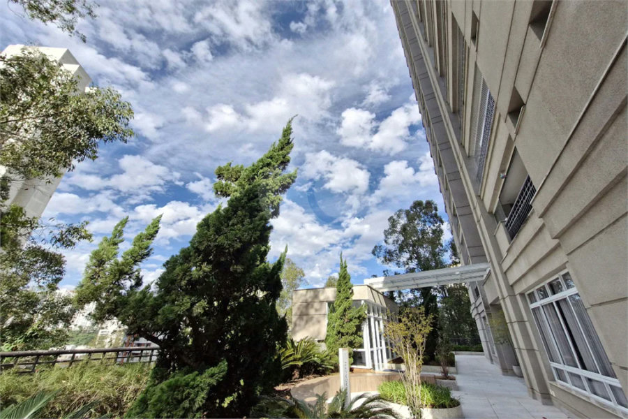 Vila Andrade / Jardim Sul - Apartamento em Andar Alto | 128 m² | 4 Suítes | 3 Vagas + Depósito