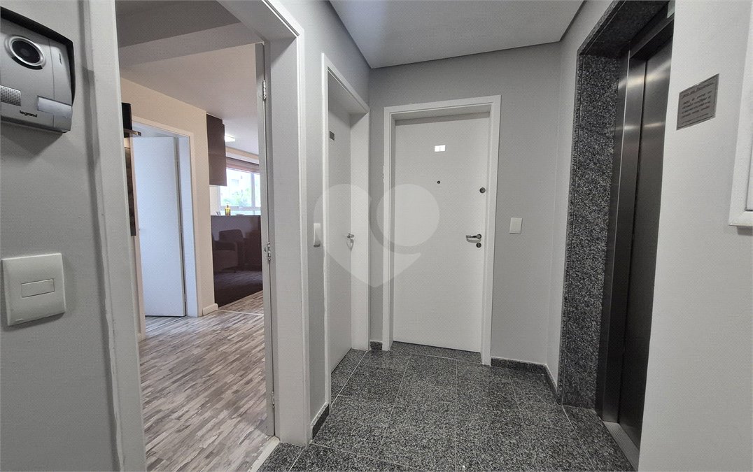 Sala comercial para venda ou locação na Brig.ís Antônio entre Paulista e Parque do Ibirapuera, 70 m², duas vagas de garagem