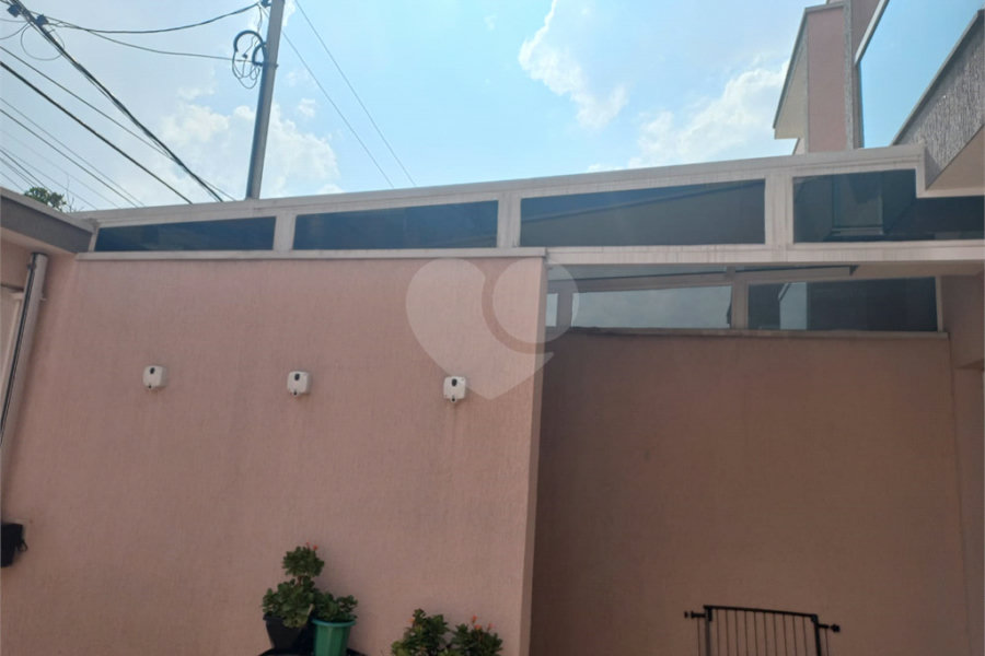 Oportunidade única! Sobrado impecável com 2 suítes e 2 vagas