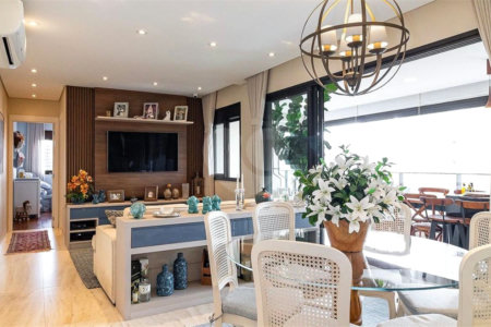 Apartamento à venda ou para alugar com 2 suítes em Campo Belo, São Paulo, SP