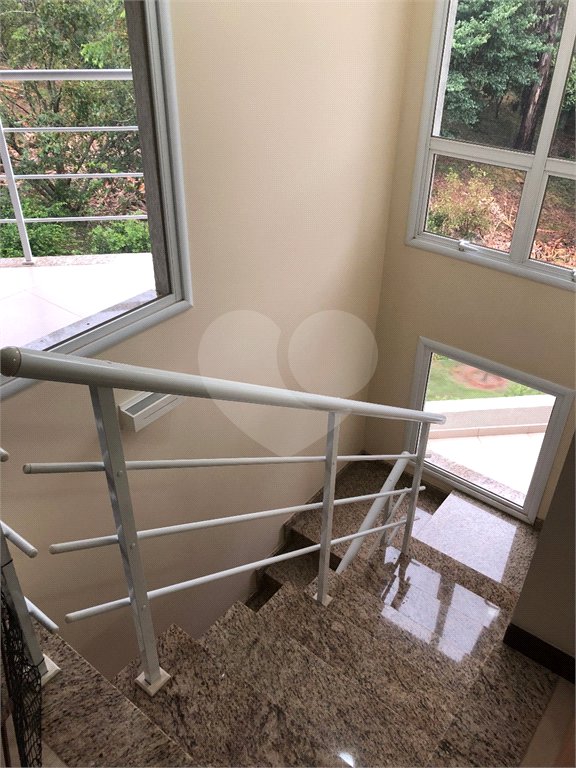 Casa à venda com 3 quartos, sendo 1 suíte, no condomínio Alpes de Vinhedo, Vinhedo - SP