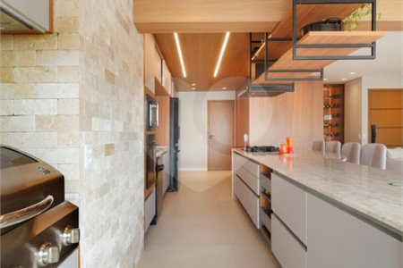 Apartamento à venda com 3 suítes em Indianópolis, São Paulo, SP