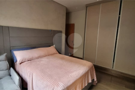 Casa à venda com 3 quartos, sendo 1 suíte, no condomínio Villas Mabel, Ribeirão Preto - SP