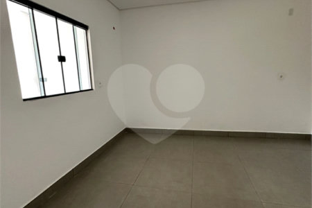 Casa para alugar com 2 quartos, sendo 1 suíte, em Parque dos Ipês III, Ponta Porã, MS