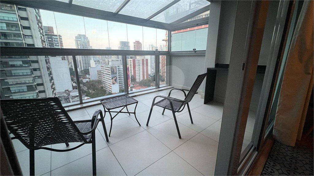 Apartamento à venda com 1 quarto em Pinheiros, São Paulo, SP