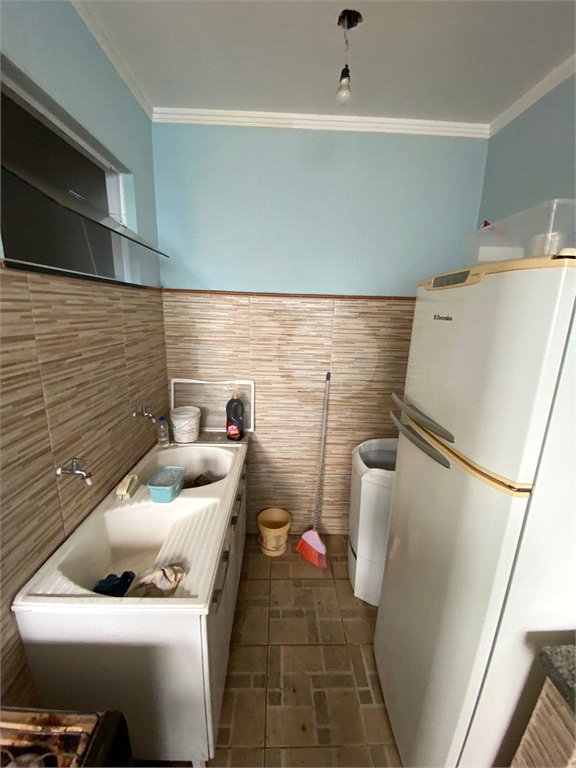 Casa Térrea com 2 dormitórios, sendo 1 suíte.