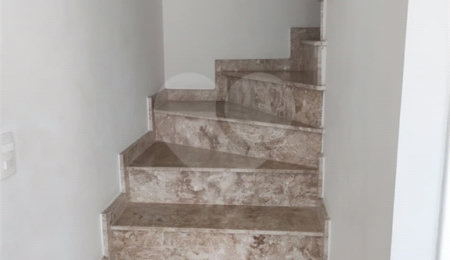 Sobrado à venda com 3 quartos, sendo 1 suíte,  em Vila Medeiros, São Paulo, SP