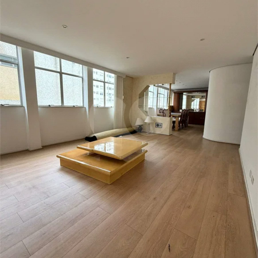 Triplex à venda ou para alugar com 3 suítes em Vila Suzana, São Paulo, SP