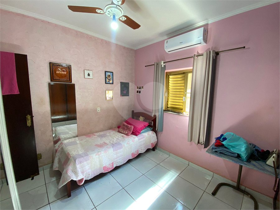 Casa à venda com 4 quartos, sendo 1 suíte, em Campos Elíseos, Ribeirão Preto, SP