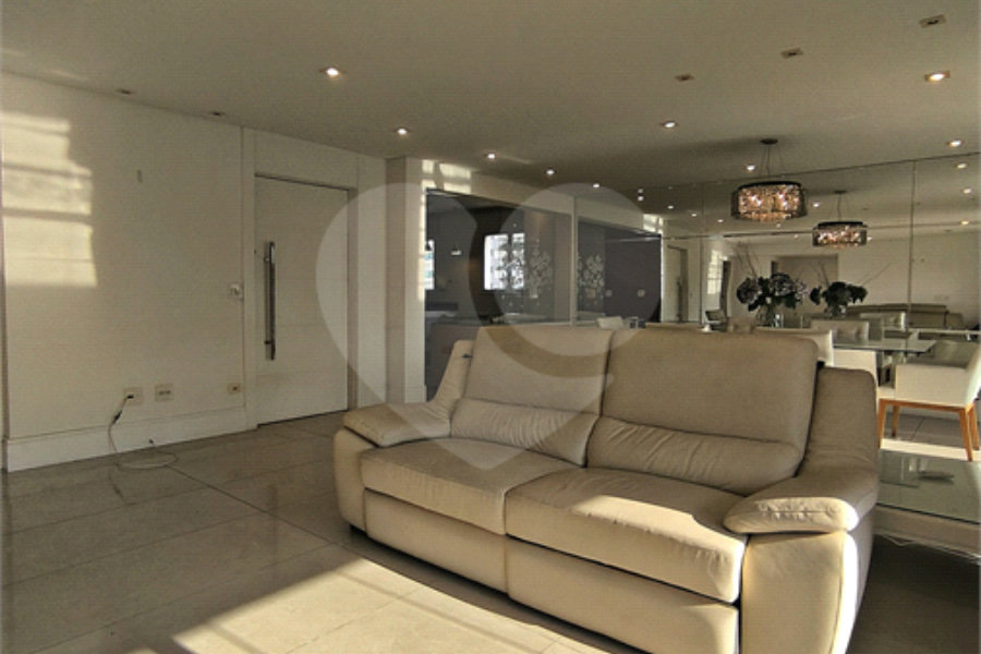 Apartamento à venda com 4 quartos, sendo 3 suítes, em Santana, São Paulo, SP