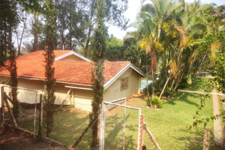 Chácara à venda ou para alugar com 3 quartos, sendo 1 suíte, em Chácaras Polozzi, Louveira, SP