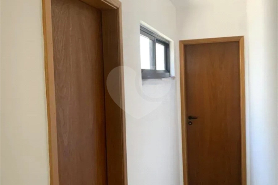 Sobrado à venda com 3 quartos, sendo 1 suíte,  em Jardim Maristela, São Paulo, SP