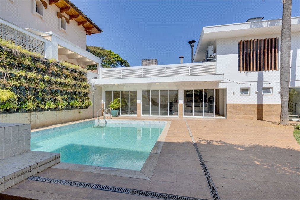Casa à venda com 4 suítes em Brooklin Velho, São Paulo, SP