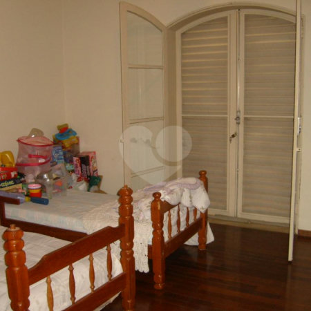 Casa à venda com 4 quartos, sendo 2 suítes, no Centro, Vinhedo, SP