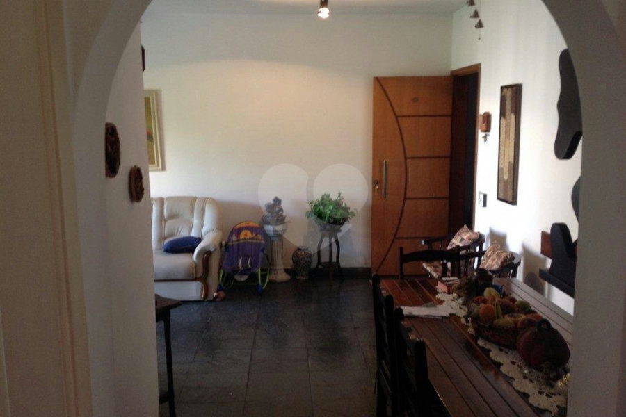 Apartamento à venda com 2 quartos, sendo 1 suíte, em Vila Luis Antônio, Guarujá, SP