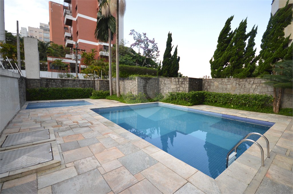 Apartamento à venda com 4 quartos, sendo 2 suítes, em Jardim Ampliação, São Paulo, SP
