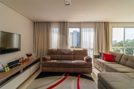 Apartamento à venda com 4 quartos, sendo 1 suíte, em Jardim Marajoara, São Paulo, SP