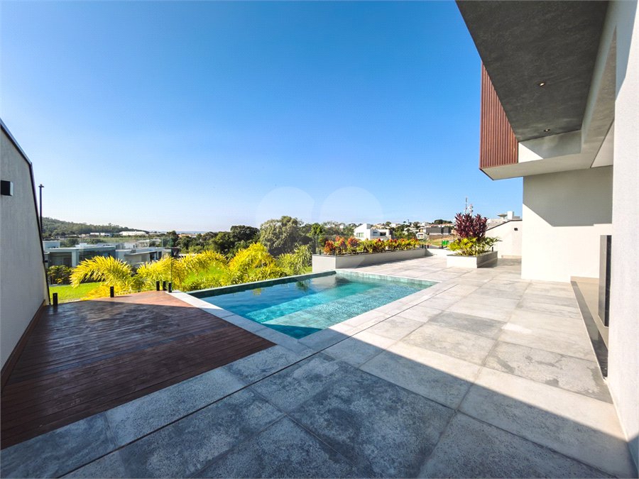 Casa à venda com 4 suítes, no condomínio Villa dos Pinheiros, Indaiatuba - SP