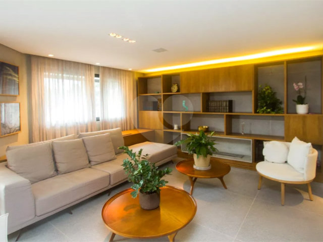 Apartamento à venda com 3 suítes em Alto da Boa Vista, São Paulo, SP