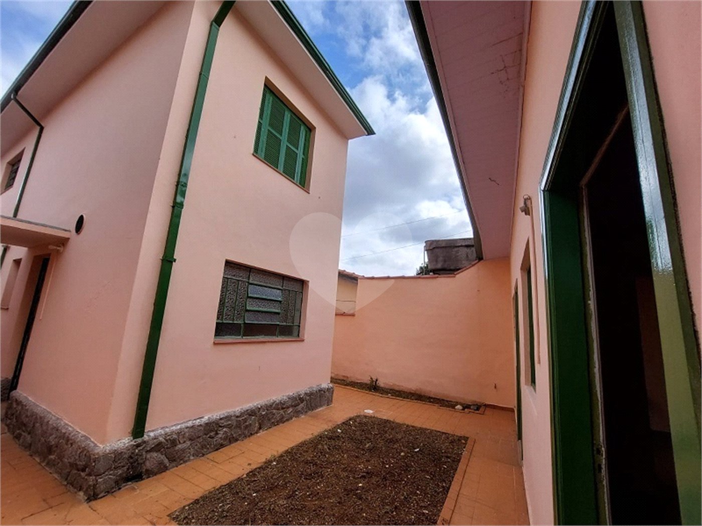 Sobrado à venda com 3 quartos em Vila Gumercindo, São Paulo, SP