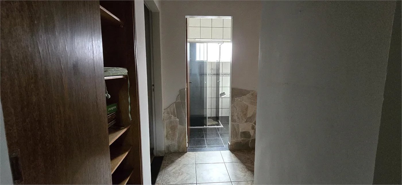 Casa à venda com 3 quartos, sendo 1 suíte, em Lar São Paulo, São Paulo, SP