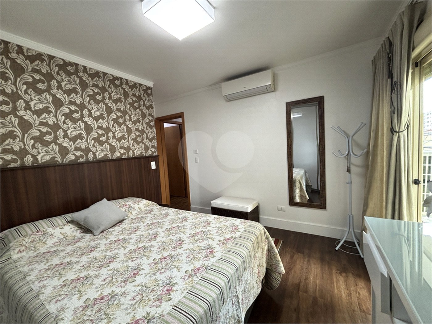Apartamento à venda com 3 quartos, sendo 2 suítes, em Santana, São Paulo, SP
