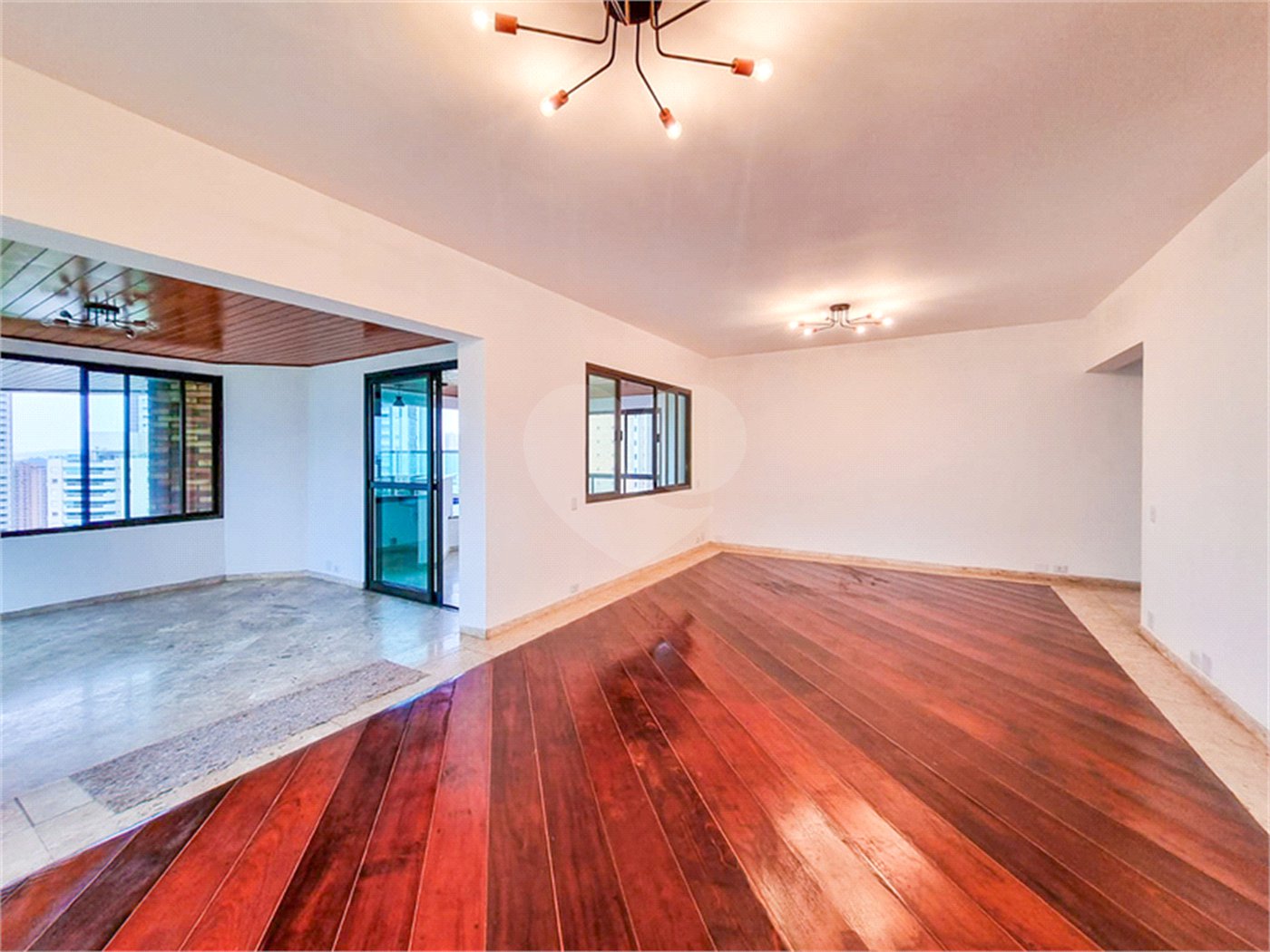 Apartamento à venda com 4 suítes em Vila Suzana, São Paulo, SP