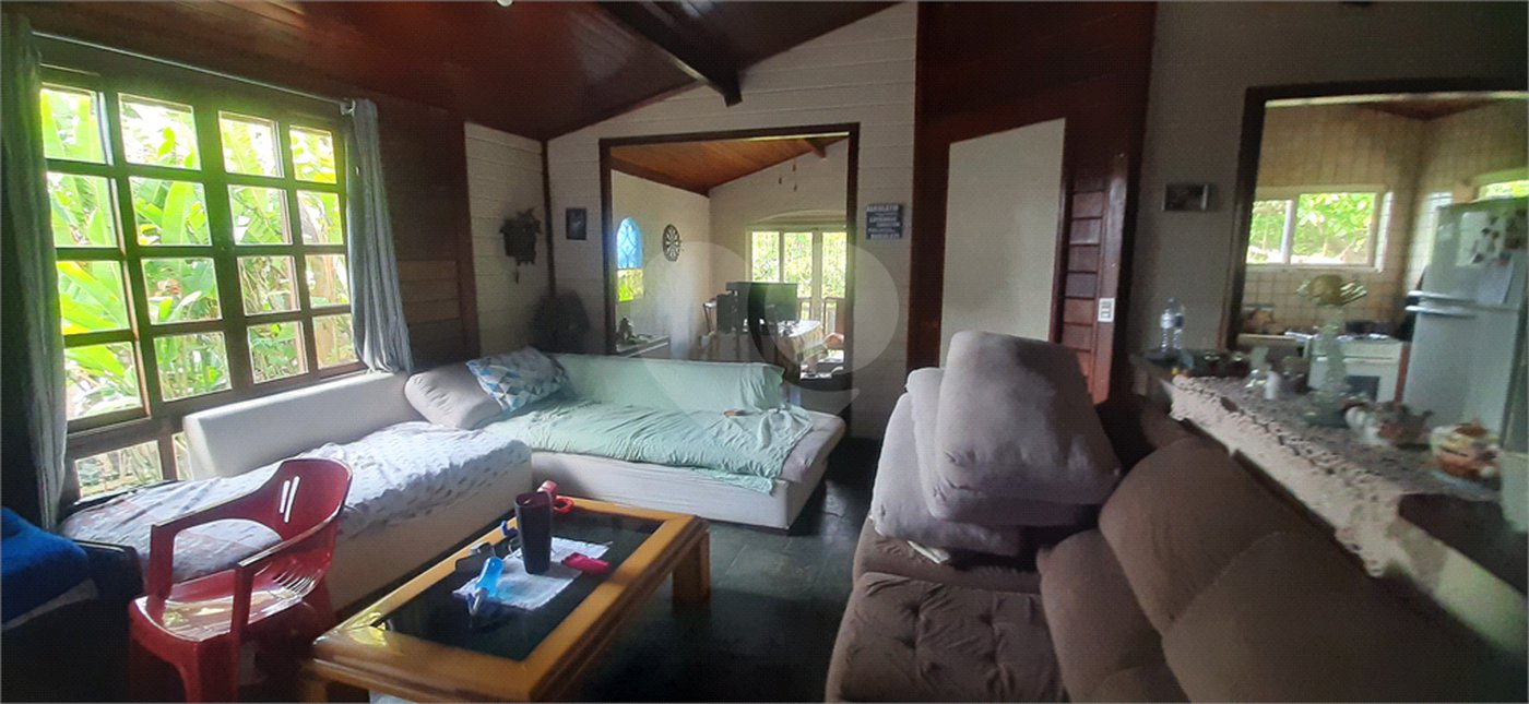 Casa Térrea à venda com 3 quartos, sendo 1 suíte,  em Serra da Cantareira, Mairiporã, SP