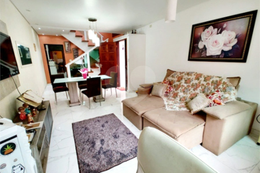 Sobrado à venda com 3 quartos, sendo 1 suíte, em Conjunto Residencial Vista Verde, São Paulo, SP