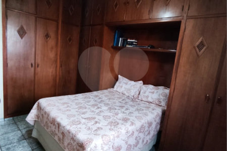 Sobrado à venda com 3 quartos, sendo 1 suíte, em Campos Elíseos, Ribeirão Preto, SP