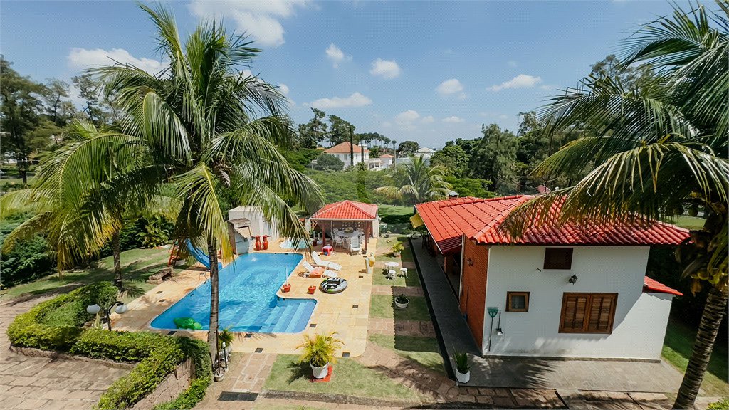 Casa à venda com 4 suítes no condomínio Monte Belo, Salto - SP