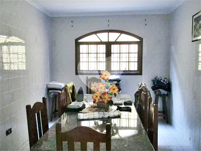 Sobrado à venda com 6 quartos, sendo 4 suítes,  em Vila Albertina, São Paulo, SP