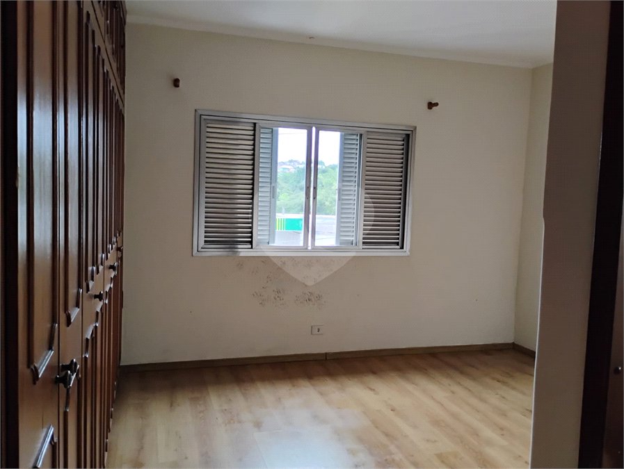 Sobrado à venda com 3 quartos, sendo 1 suíte,  em Jardim Jabaquara, São Paulo, SP
