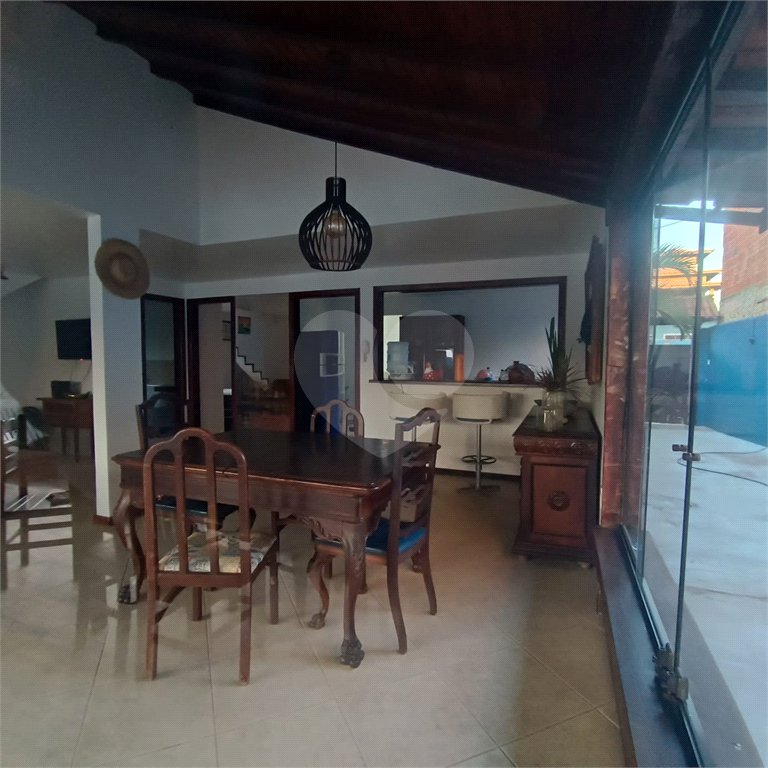 Casa à venda com 3 quartos, sendo 2 suítes,  em São José, Armação dos Búzios, RJ