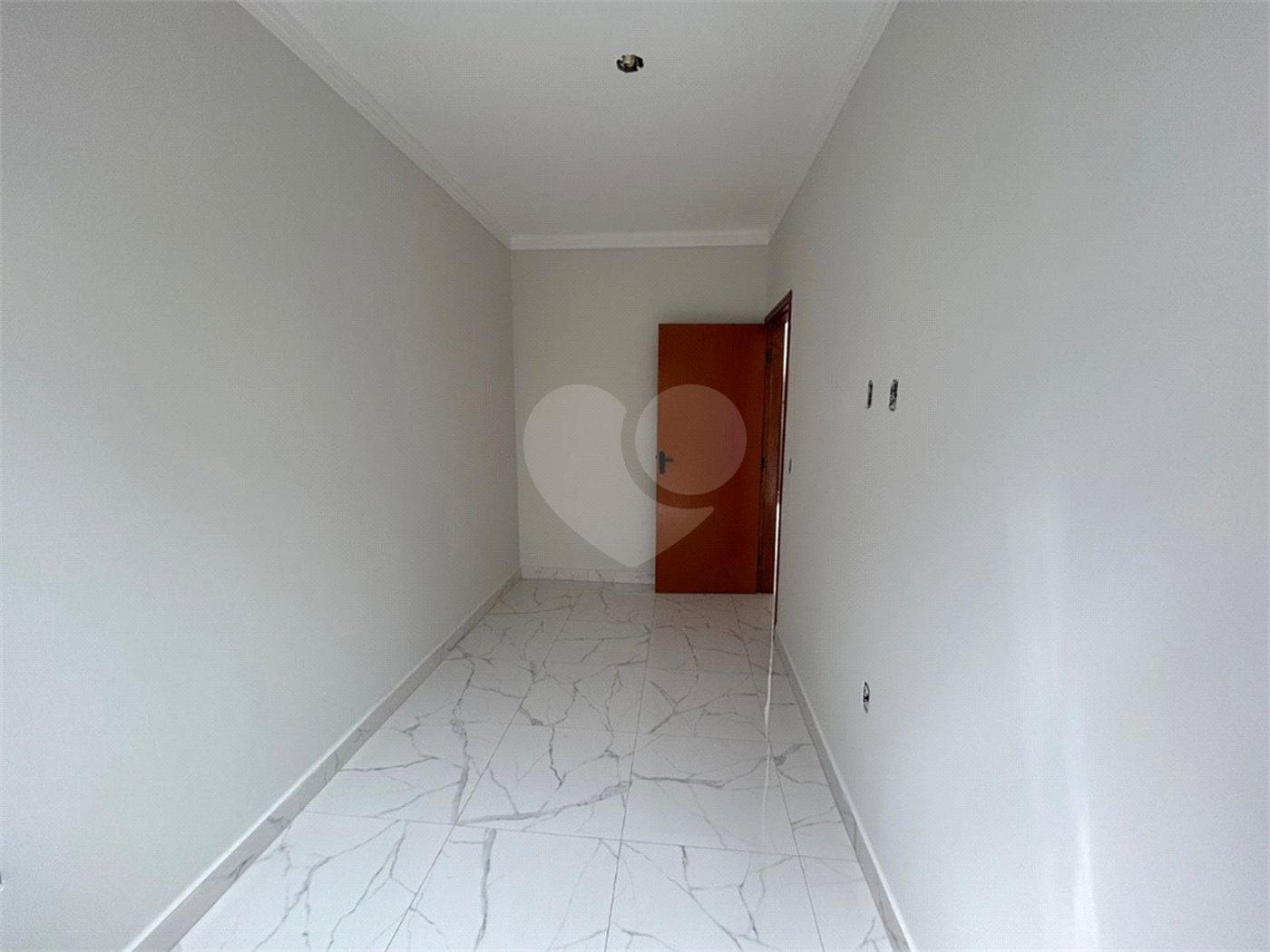 Casa de Vila à venda com 2 quartos, sendo 1 suíte, em Vila Nova Sorocaba, Sorocaba, SP