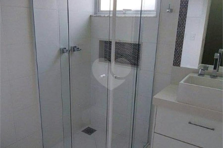 Casa à venda ou para alugar com 3 suítes no condomínio Mont Blanc, Sorocaba - SP