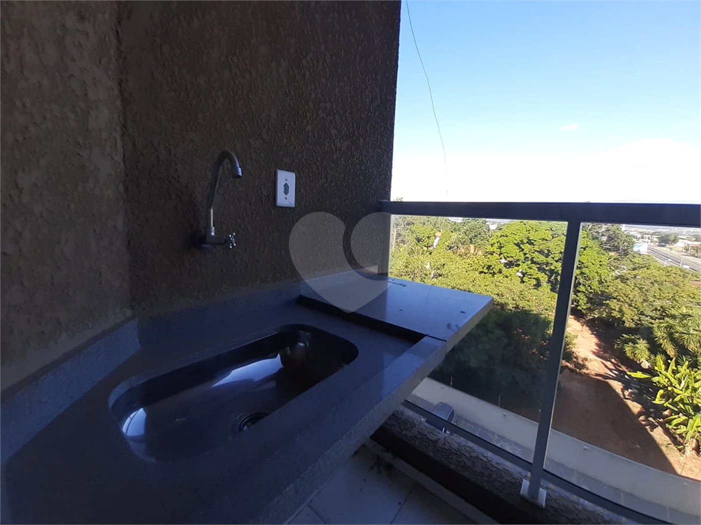 Apartamento à venda com 2 quartos, sendo 1 suíte, em Chácaras Reunidas São Jorge, Sorocaba, SP