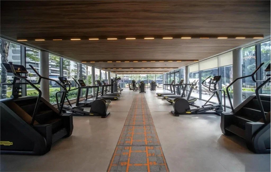 Apartamento à venda com 4 suítes em Vila Cordeiro, São Paulo, SP