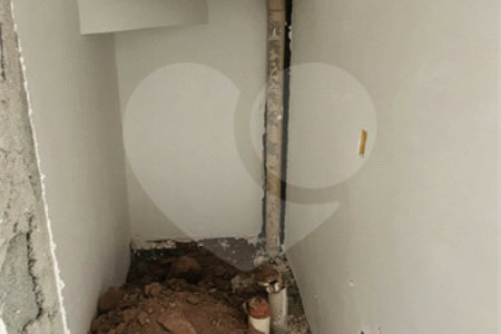 Sobrado à venda com 3 quartos, sendo 1 suíte,  em Jardim Maristela, Atibaia, SP