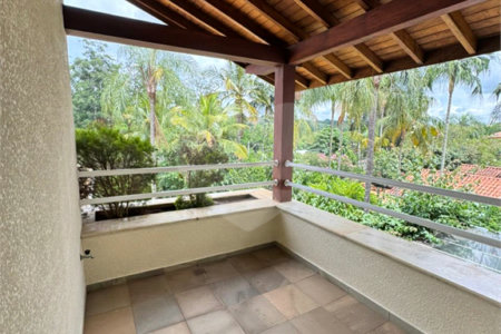 Casa à venda com 5 suítes no condomínio Residencial Bougainville, Campinas - SP