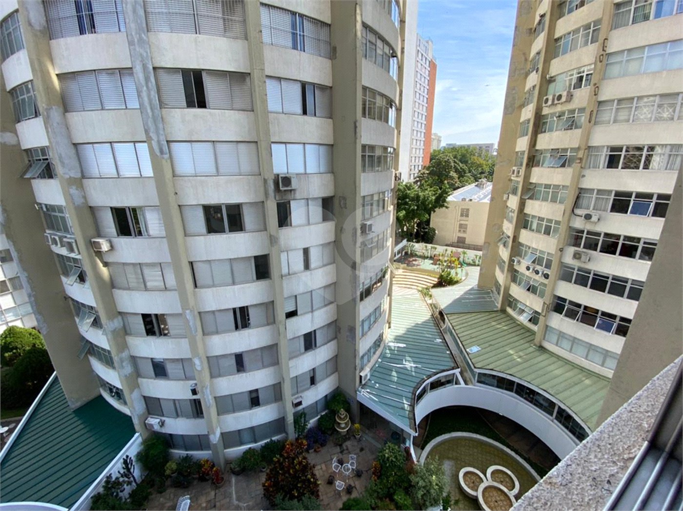 Apartamento à venda com 3 quartos, sendo 1 suíte, em Jardim Europa, São Paulo, SP