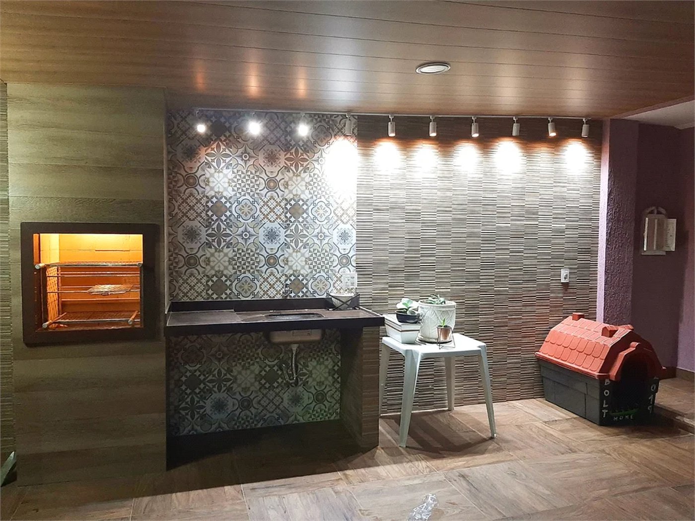 Casa à venda com 3 quartos, sendo 2 suítes, no condomínio Residencial West Green, Rio de Janeiro - RJ