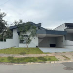 Casa à venda com 3 quartos, sendo 1 suíte, no condomínio Jardim Laguna, Indaiatuba - SP