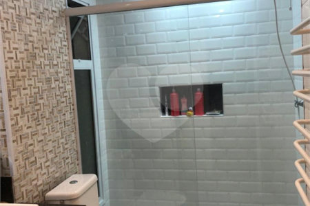 Sobrado à venda com 3 quartos, sendo 2 suítes,  em Vila Nivi, São Paulo, SP