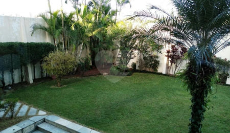 Sobrado à venda com 4 suítes em Chácara Monte Alegre, São Paulo, SP